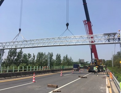 云南云南门架标牌施工现场